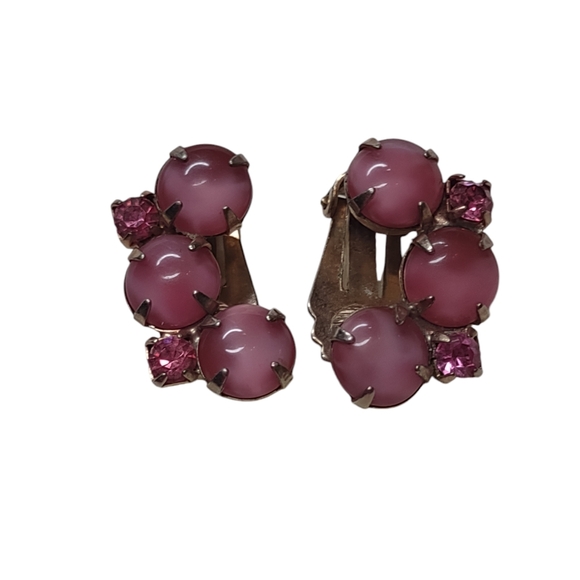 Vintage clip on earrings - Picture 1 of 9